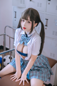 日奈娇 更衣室二次元cos图集全册资源在线观看共87P-柒老湿