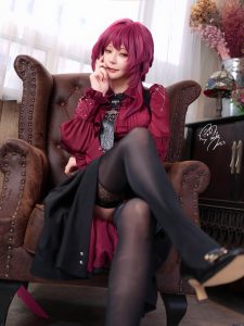 Machi馬吉cos卡芙卡(Kafka)星铁系列图集在线观看共68P-柒老湿